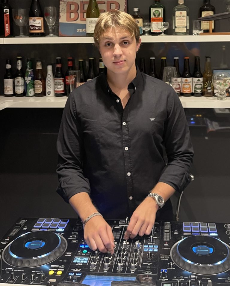 DJ FELIPE