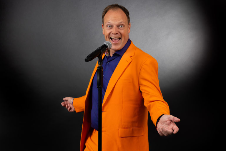 Jurgen Jonkers zingt Frans Bauer Tribute